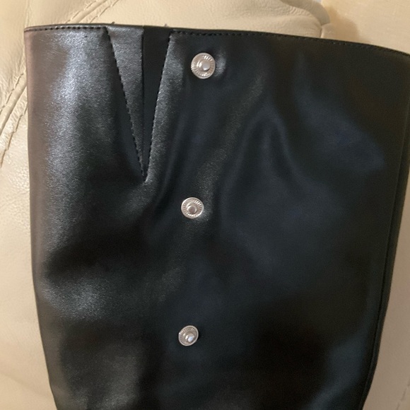 Amazon Essentials Black slouching boots. Metallic Accents - Picture 2 of 14